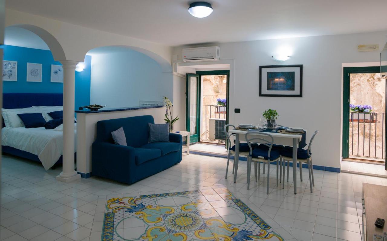 Peonia Blu Apartment 살레르노 외부 사진